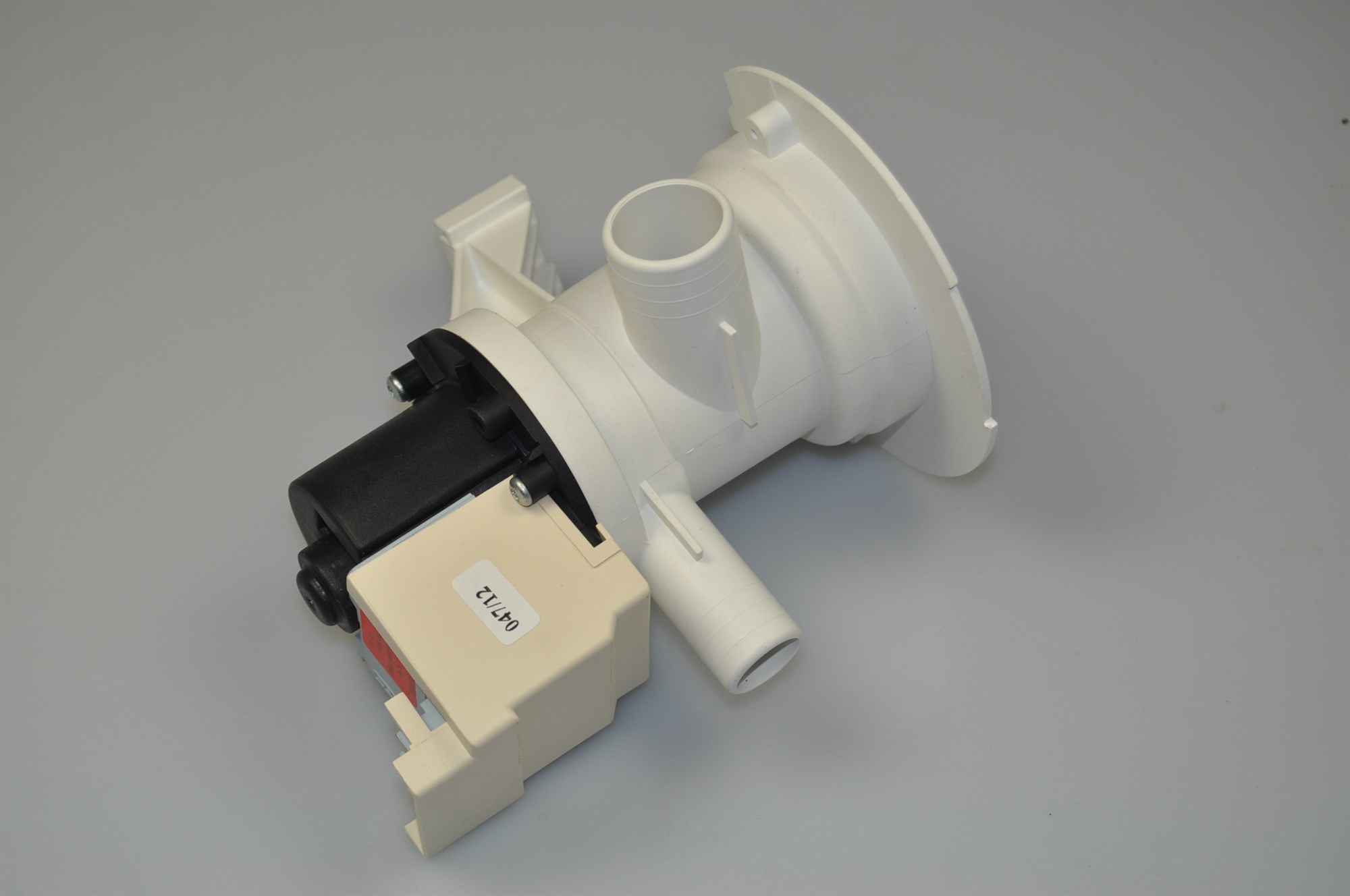 C00092264 INDESIT IWDC6145SFR n°63 pompe de vidange d'occasion pour